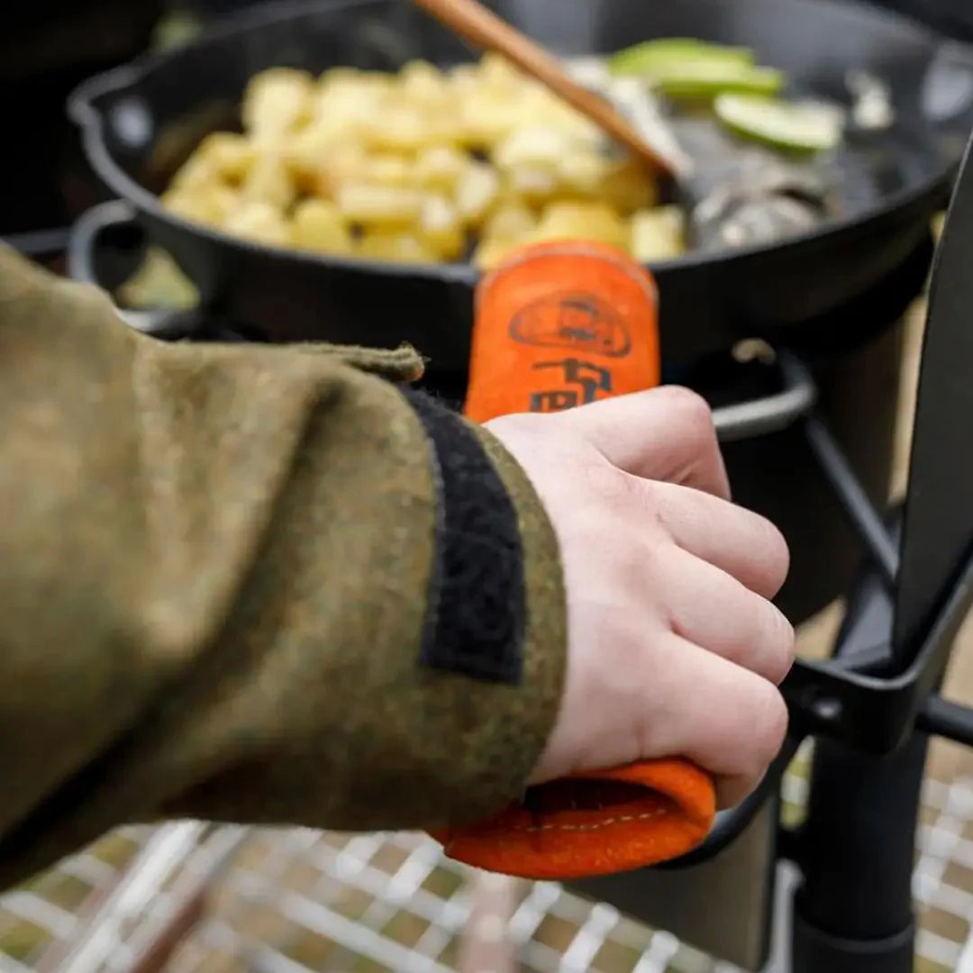 Aramid Handle Cover for Fire Skillet - Image 2