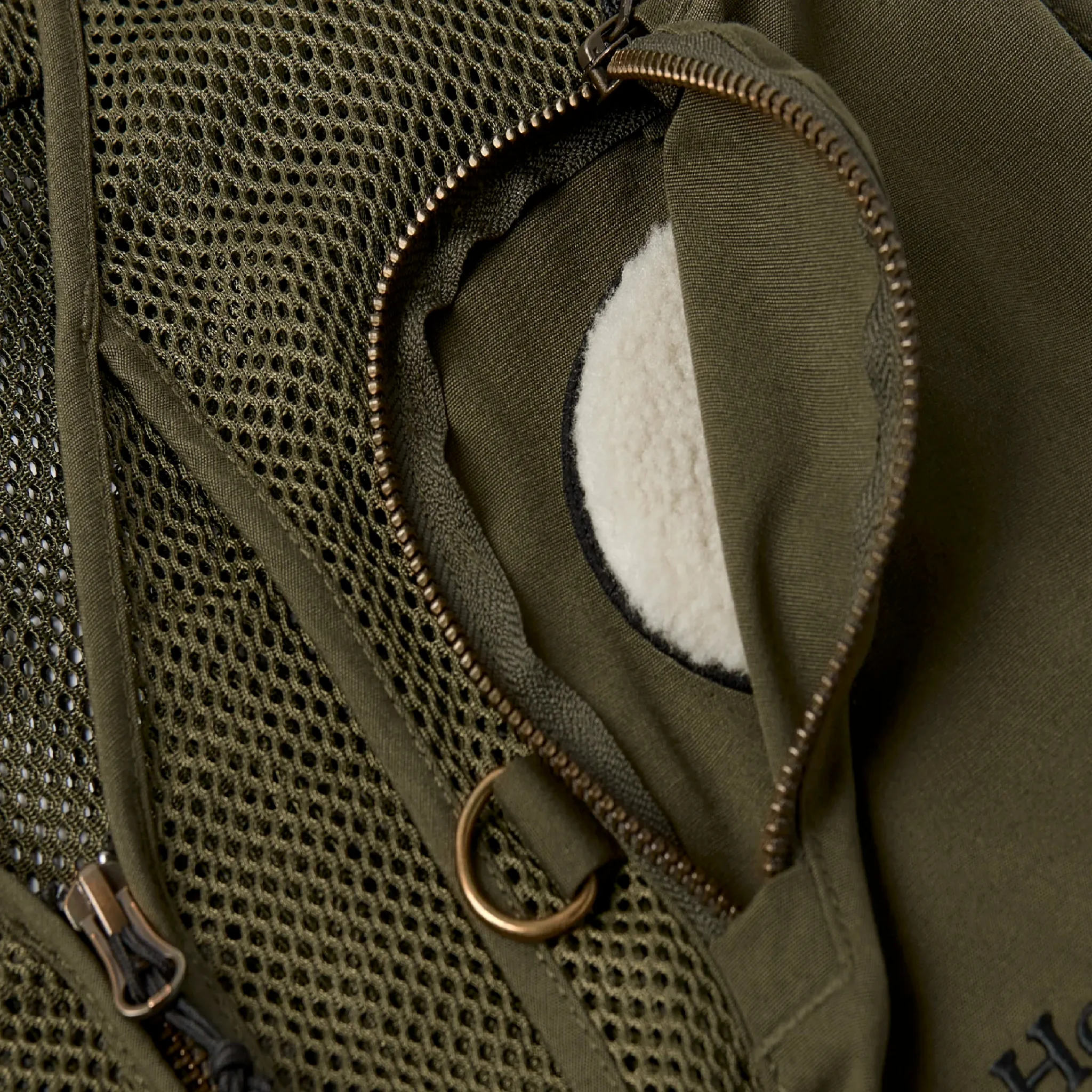 M's Fisherman Vest - Image 4