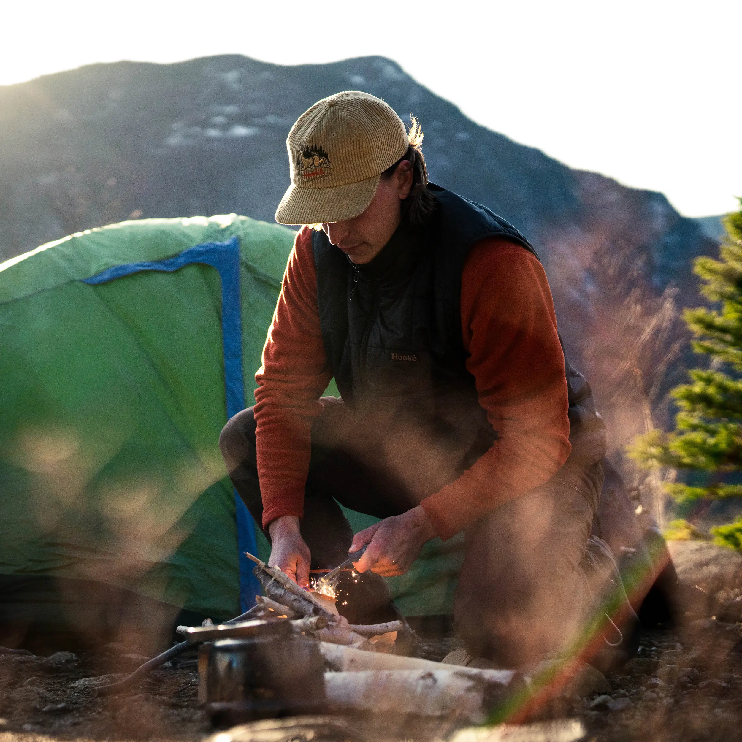 M's Seasonal Lightweight Insulated Vest - Image 8