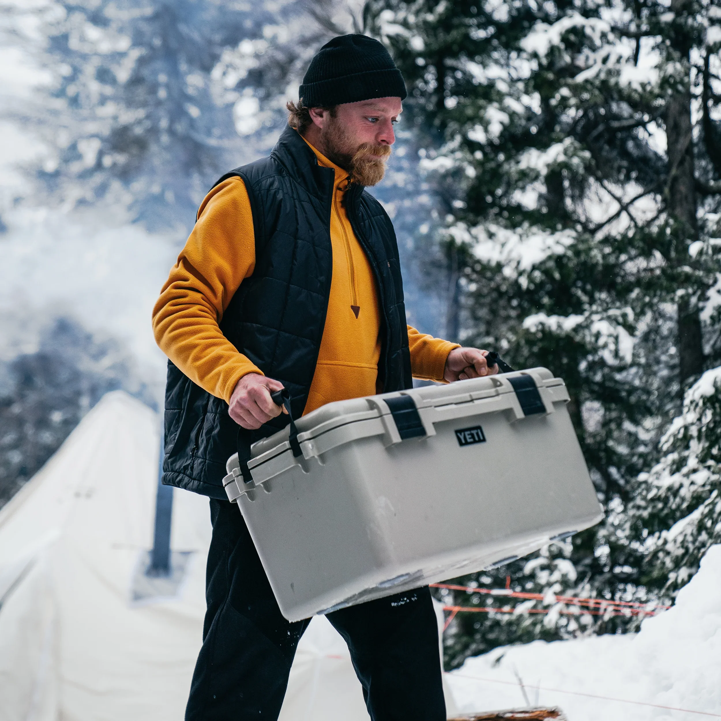 M's Seasonal Lightweight Insulated Vest - Image 9