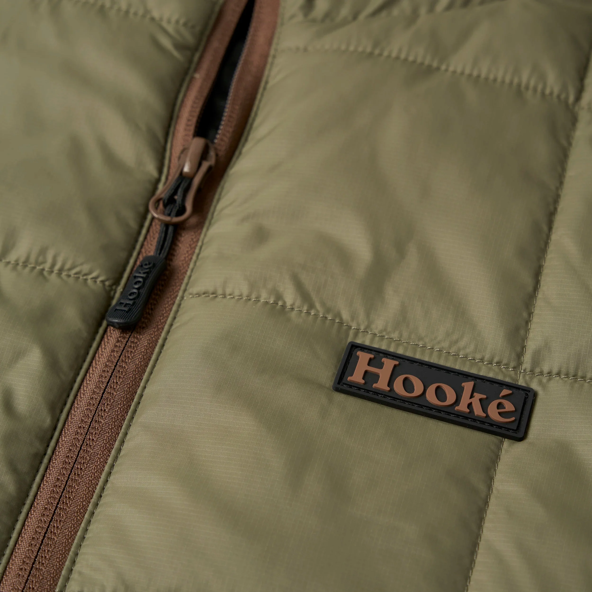 M's Seasonal Lightweight Insulated Vest - Image 4