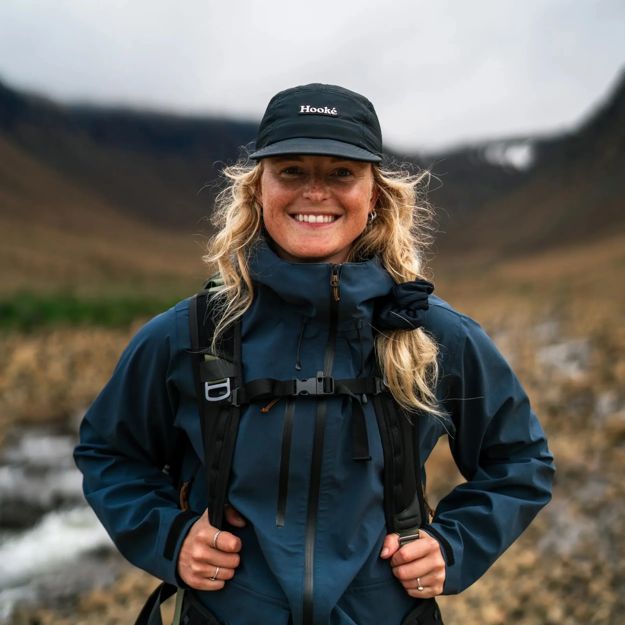 W's Cascapedia Hardshell Jacket - Image 2