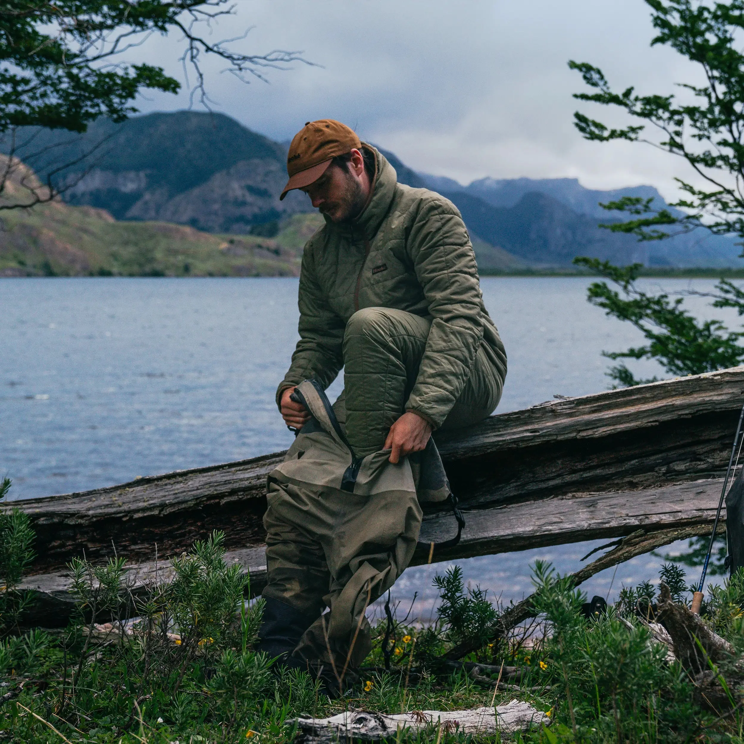 M's Seasonal Lightweight Insulated Pants - Image 2