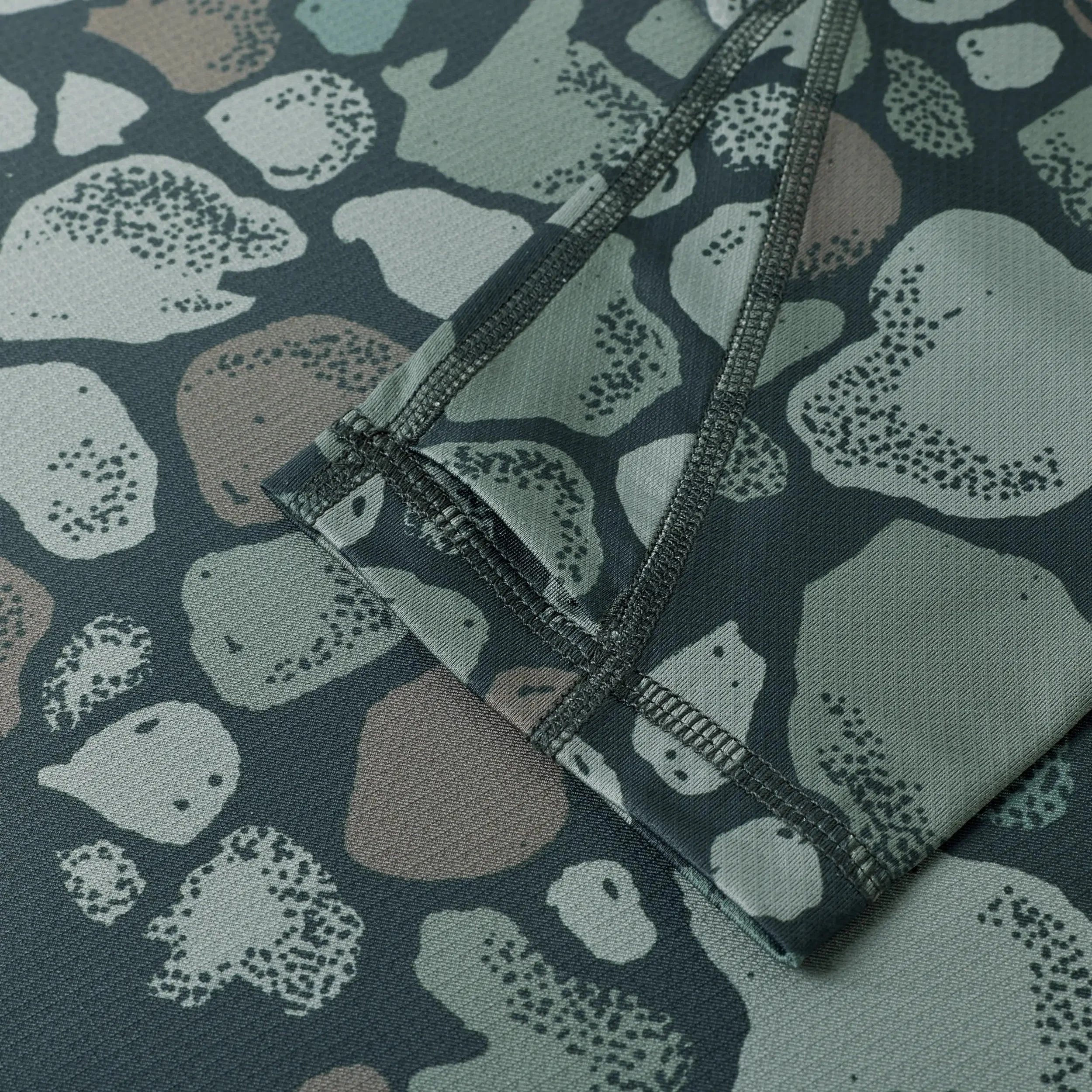 M's River Camo Sun Hoodie - Image 4