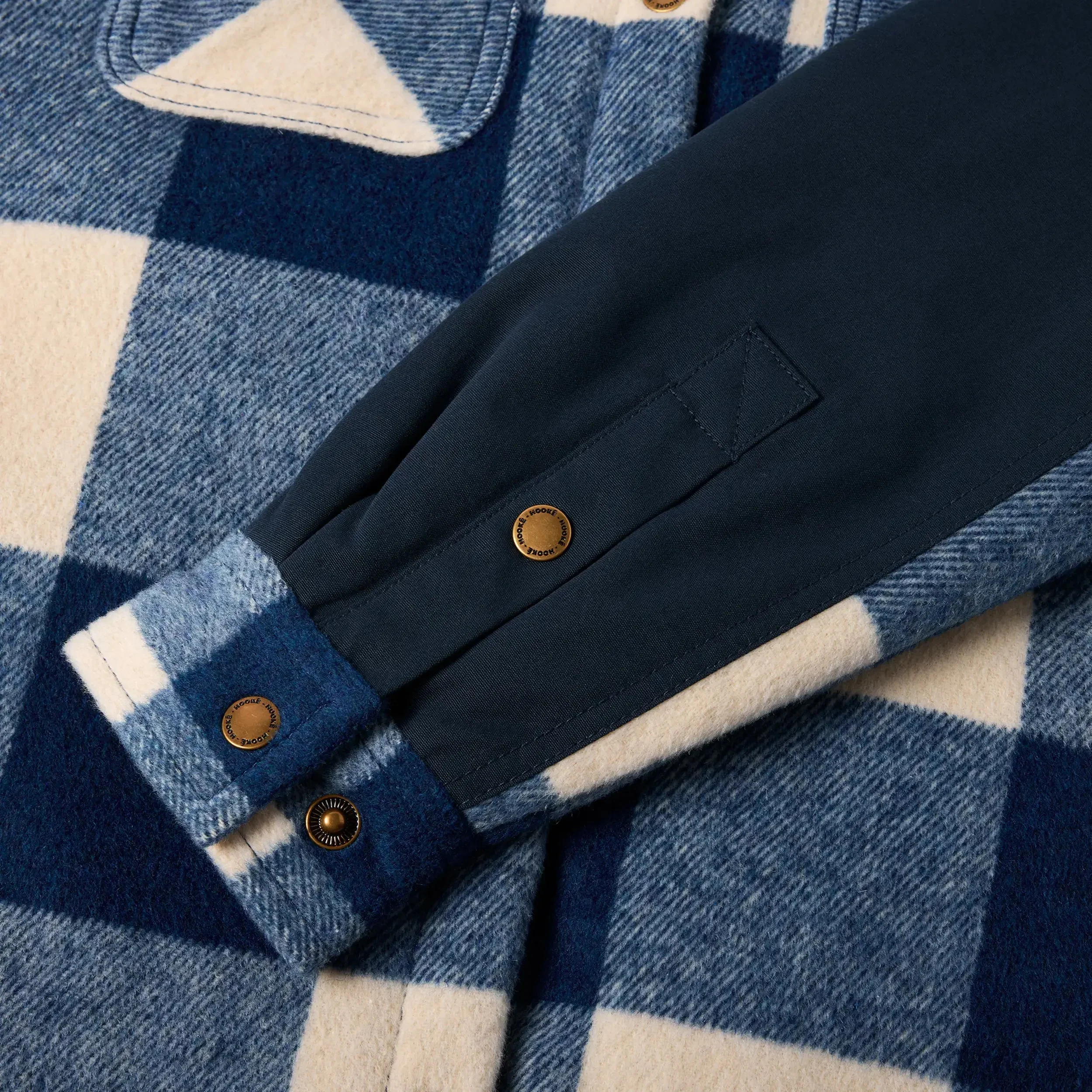 W's Canadian Insulated Shirt - Image 5