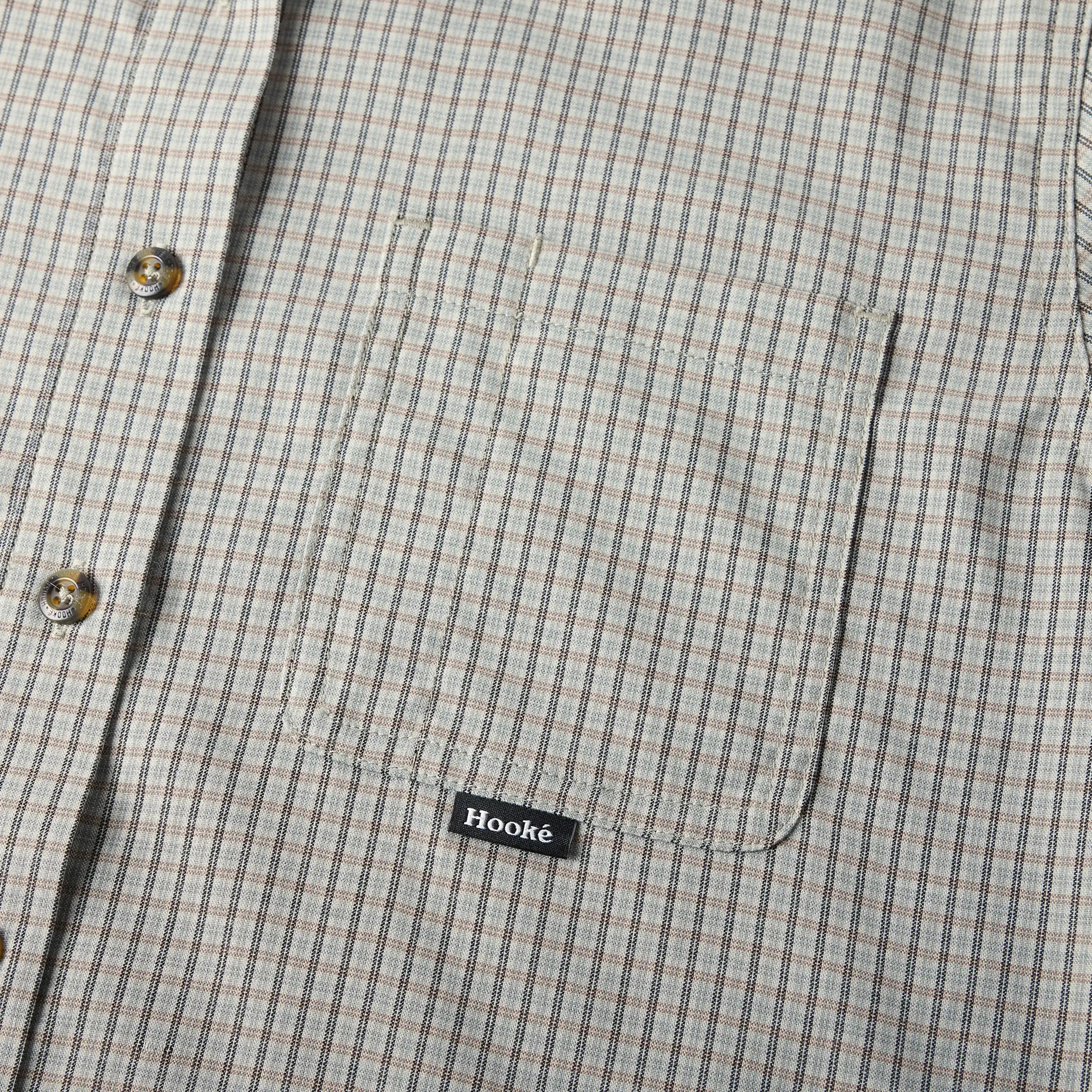 W's Short Sleeve Woven Shirt - Image 4